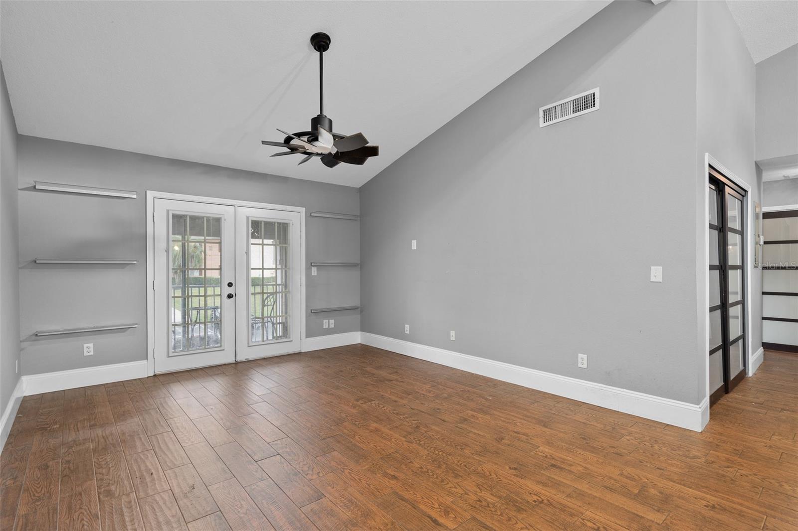 COVE AT PEARL LAKE - Residential