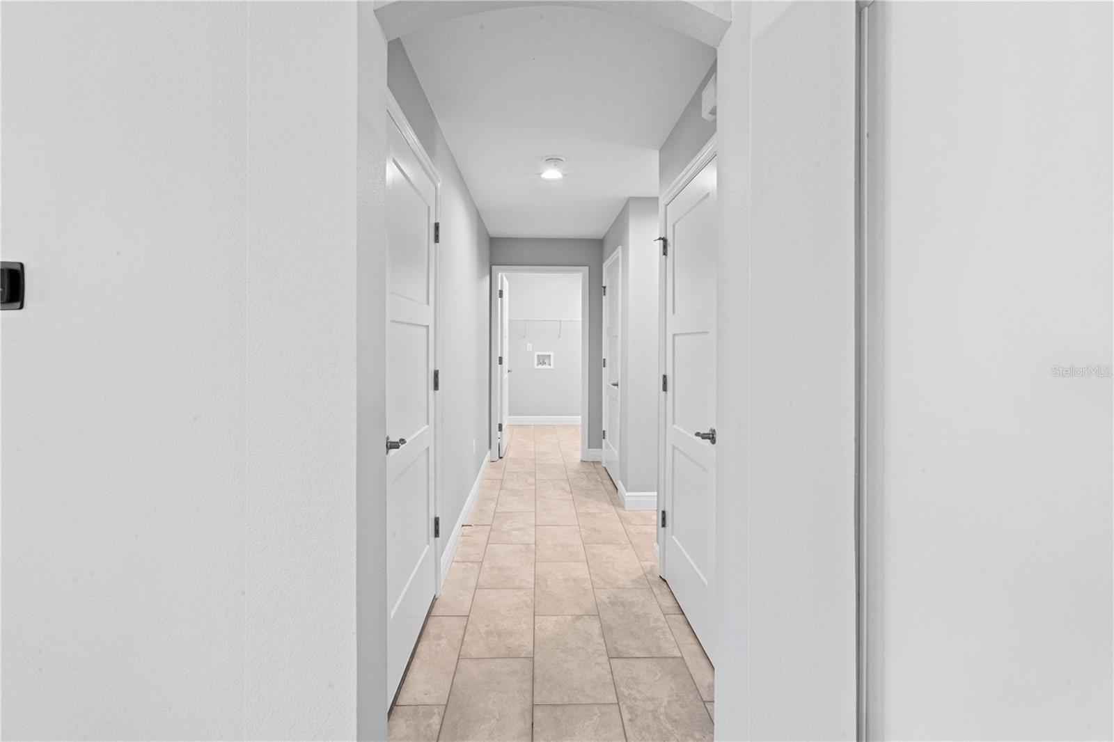 UNIVERSITY OAKS - Residential