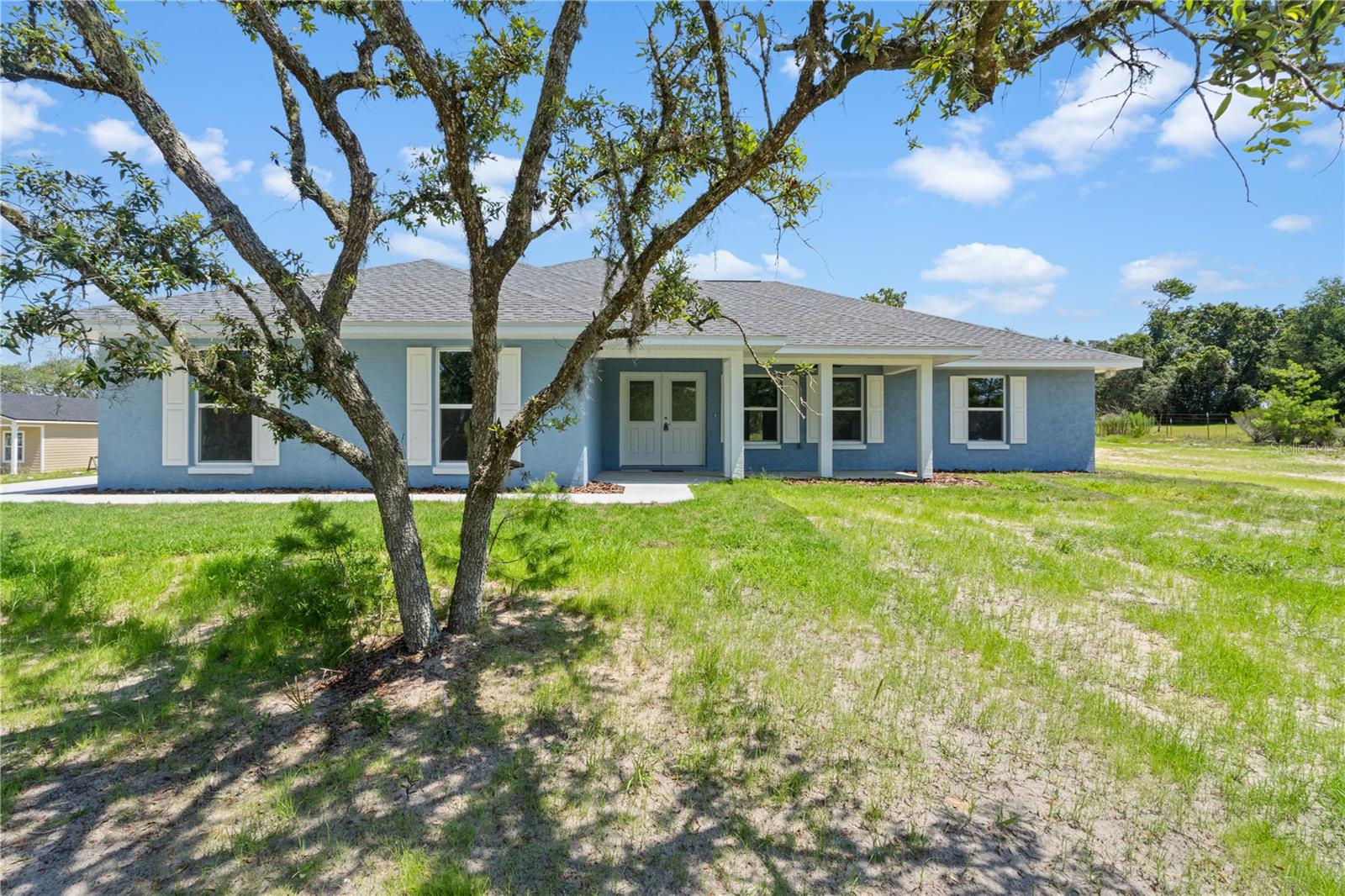 UNIVERSITY OAKS - Residential