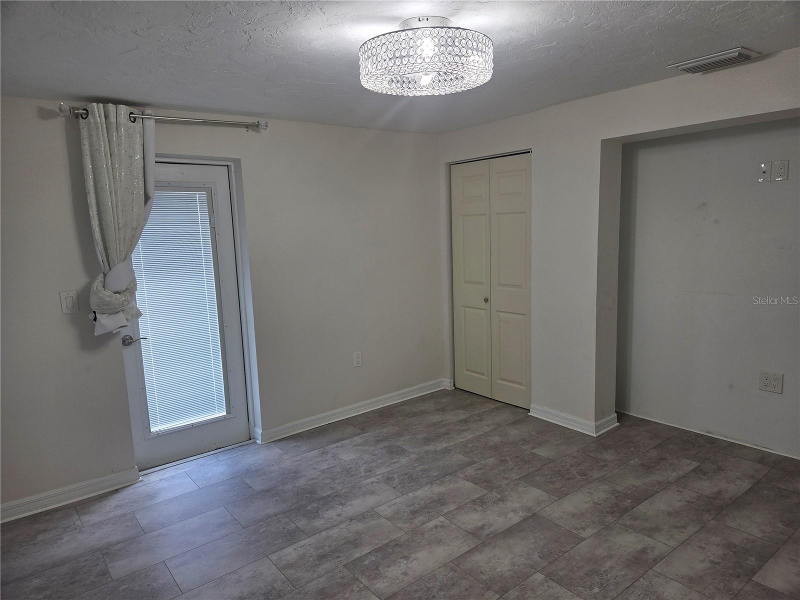 SOUTHRIDGE - Residential