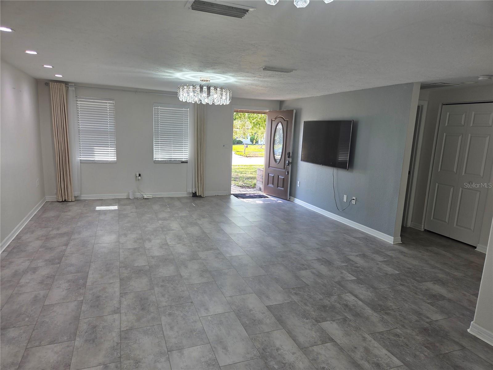 SOUTHRIDGE - Residential