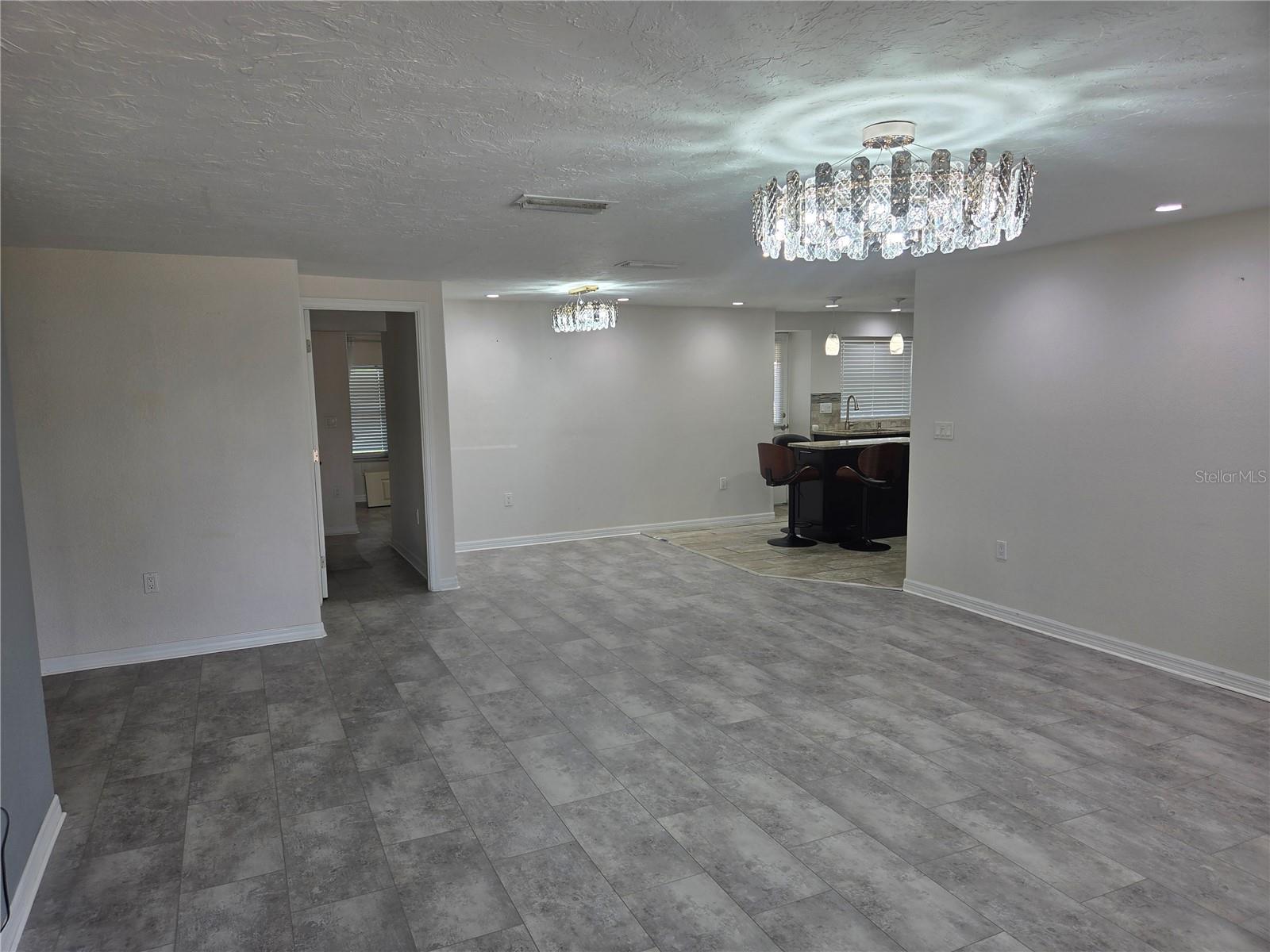 SOUTHRIDGE - Residential