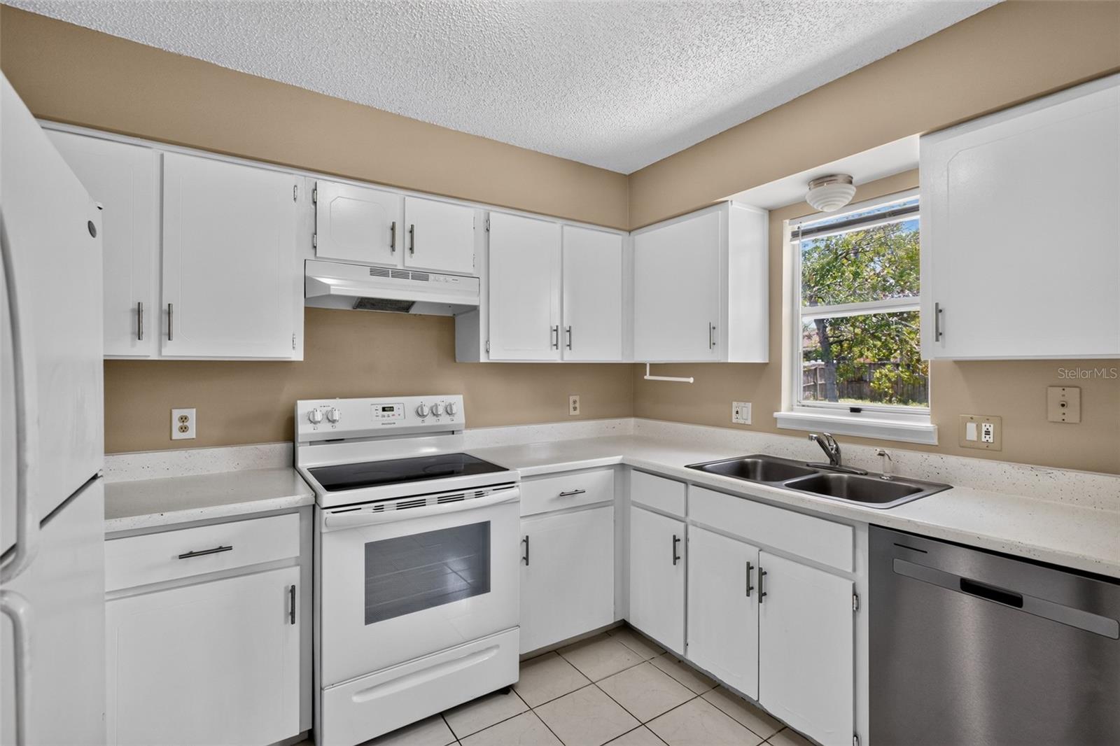 DELTONA LAKES UNIT 73 - Residential