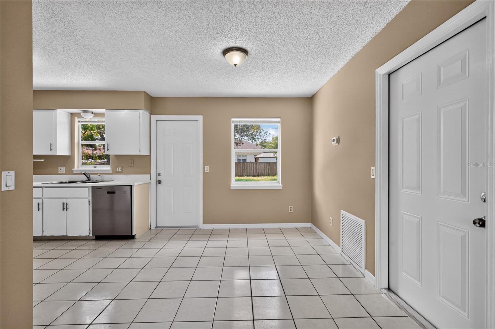 DELTONA LAKES UNIT 73 - Residential