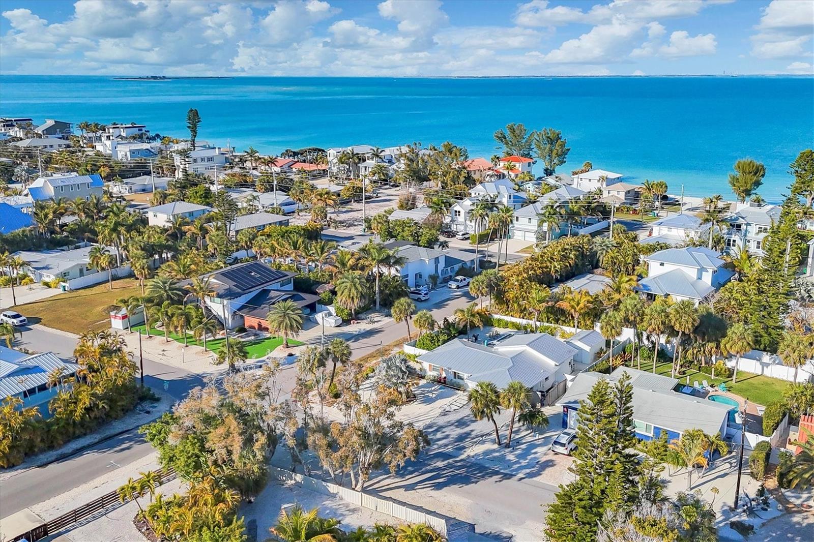 LUANA ISLES - Residential