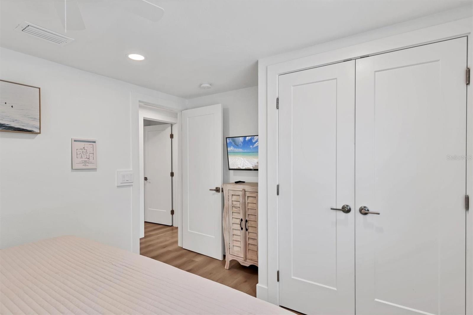 LUANA ISLES - Residential