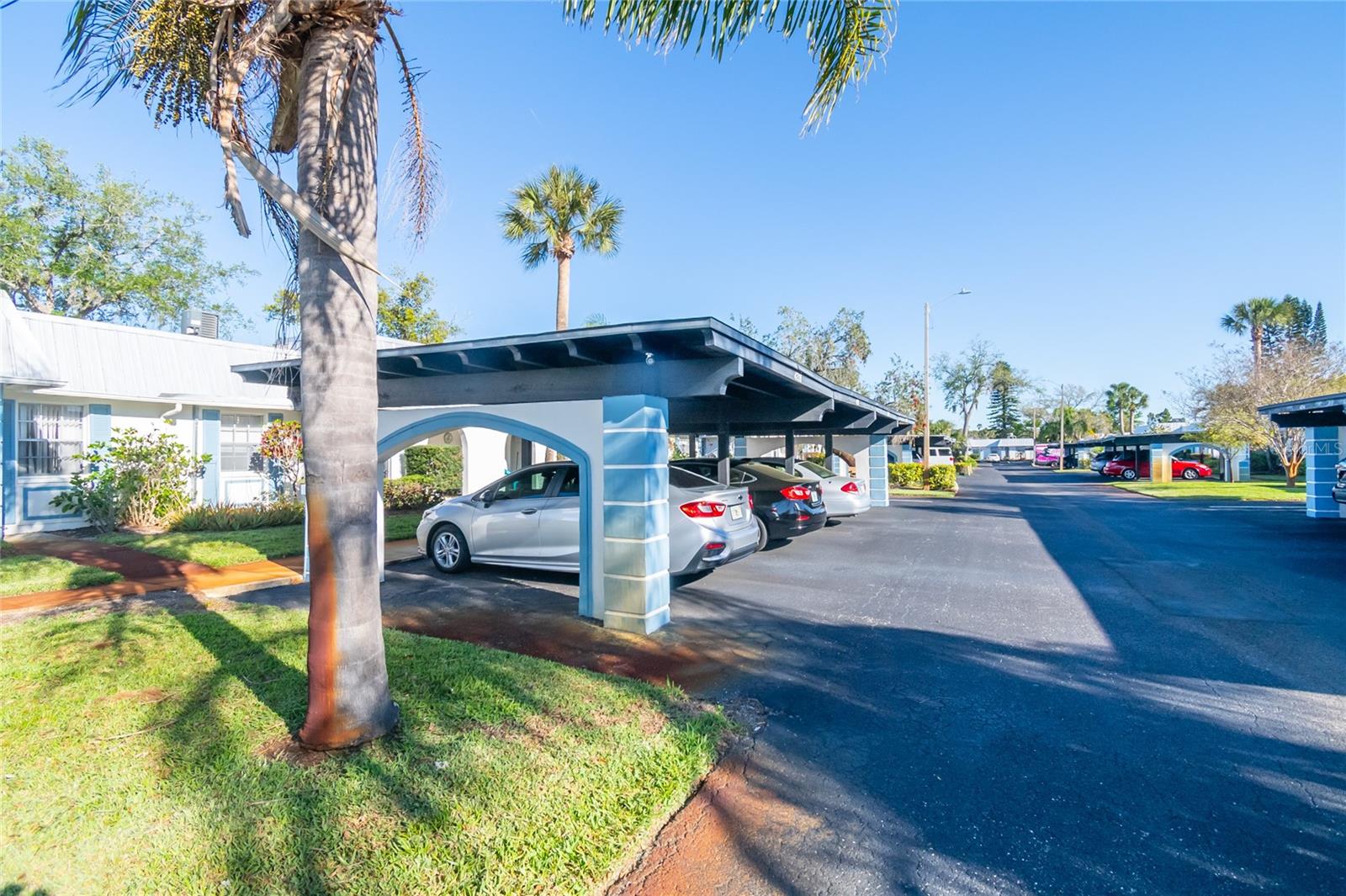 GARDENS OF BEACON SQUARE CONDO - Residential