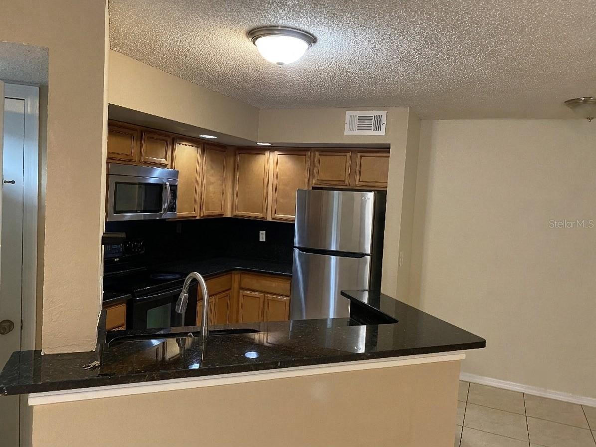 VENETIAN PLACE - Residential