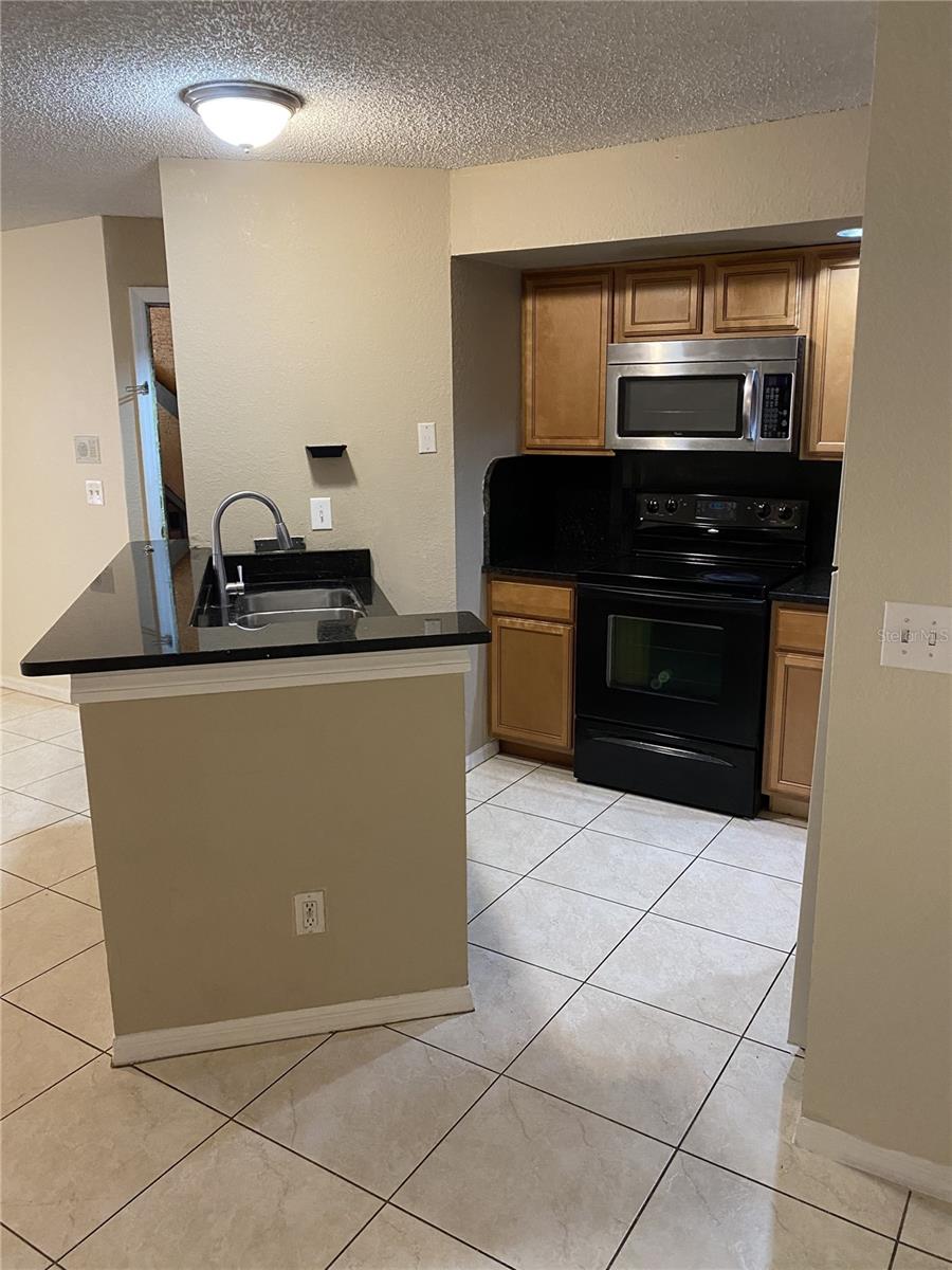 VENETIAN PLACE - Residential