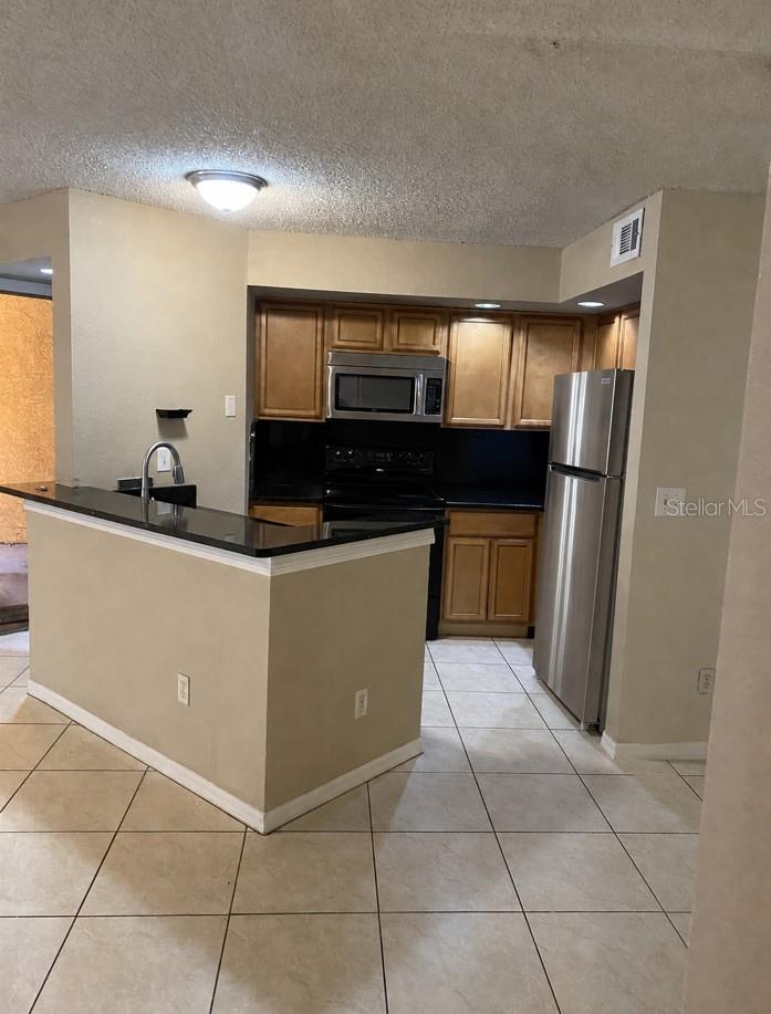 VENETIAN PLACE - Residential