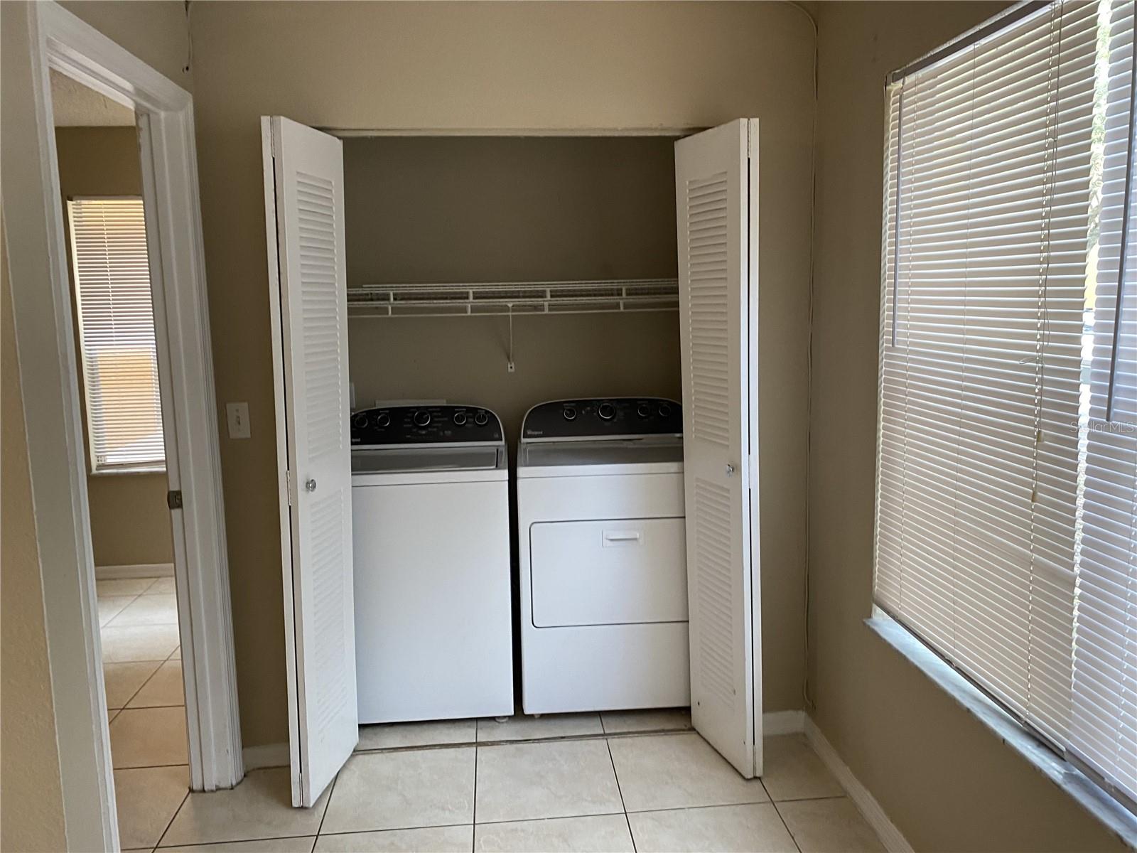 VENETIAN PLACE - Residential