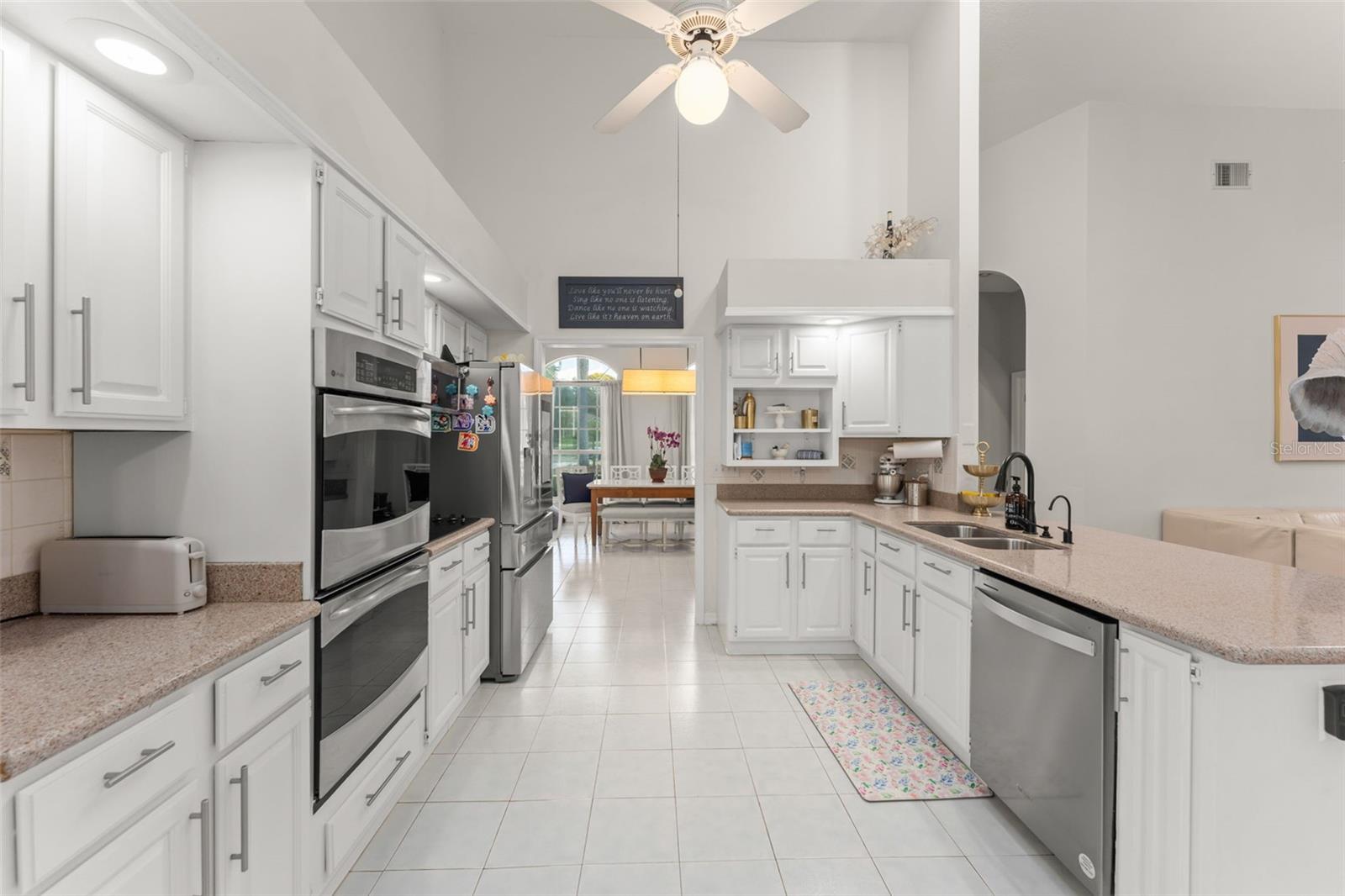 LAKE ROSE RIDGE - Residential