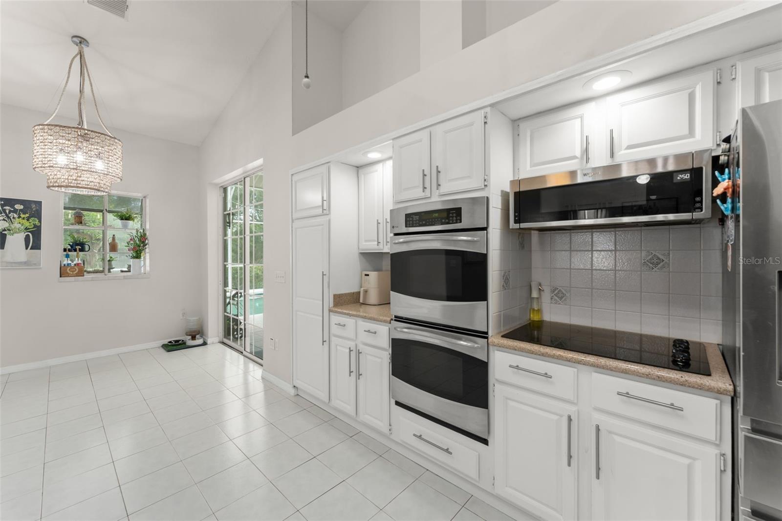 LAKE ROSE RIDGE - Residential