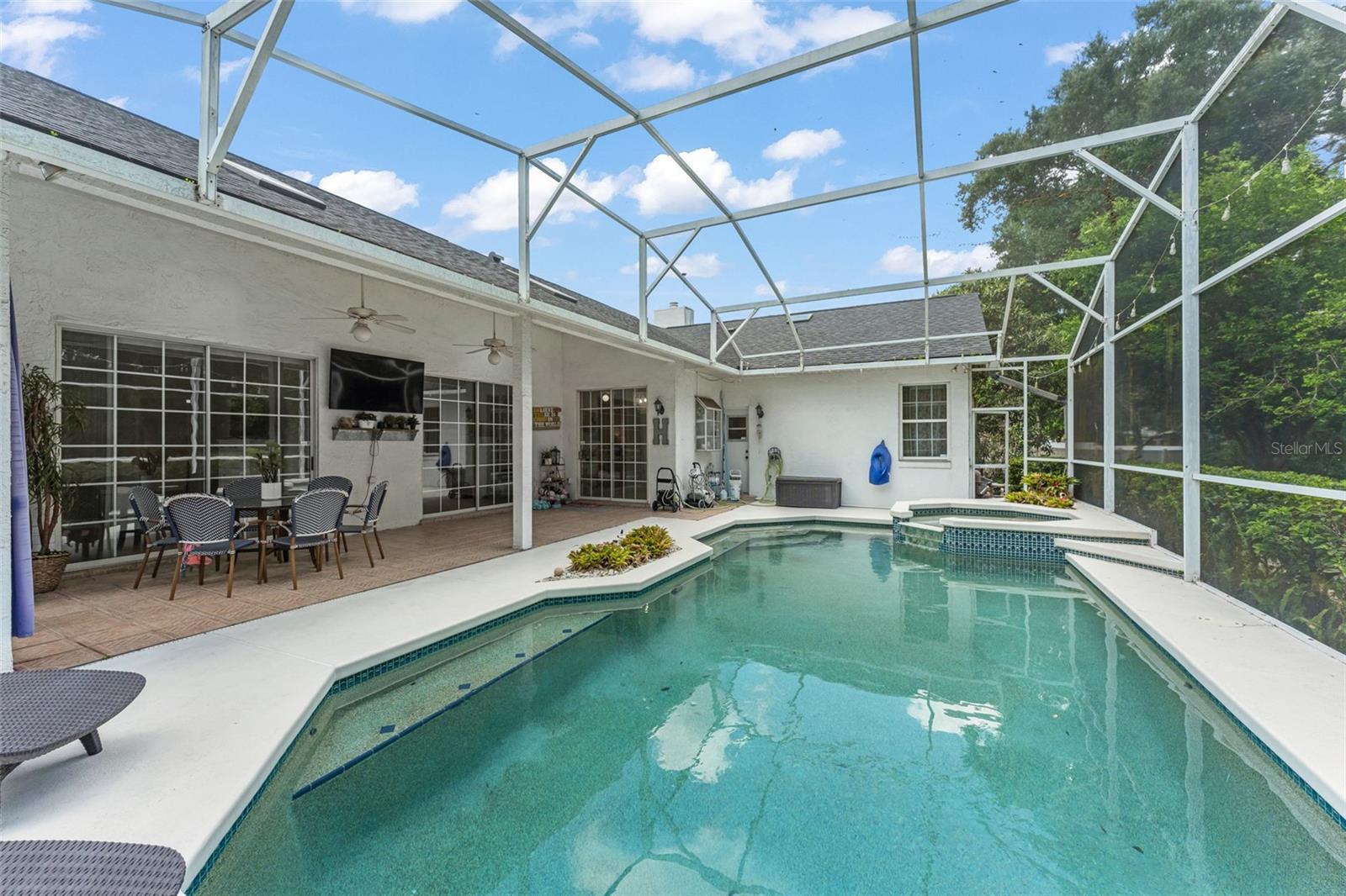 LAKE ROSE RIDGE - Residential