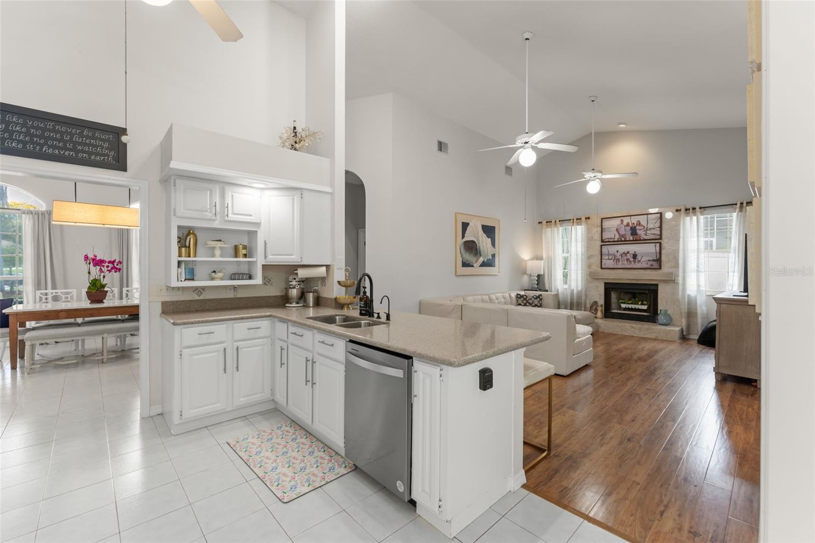LAKE ROSE RIDGE - Residential