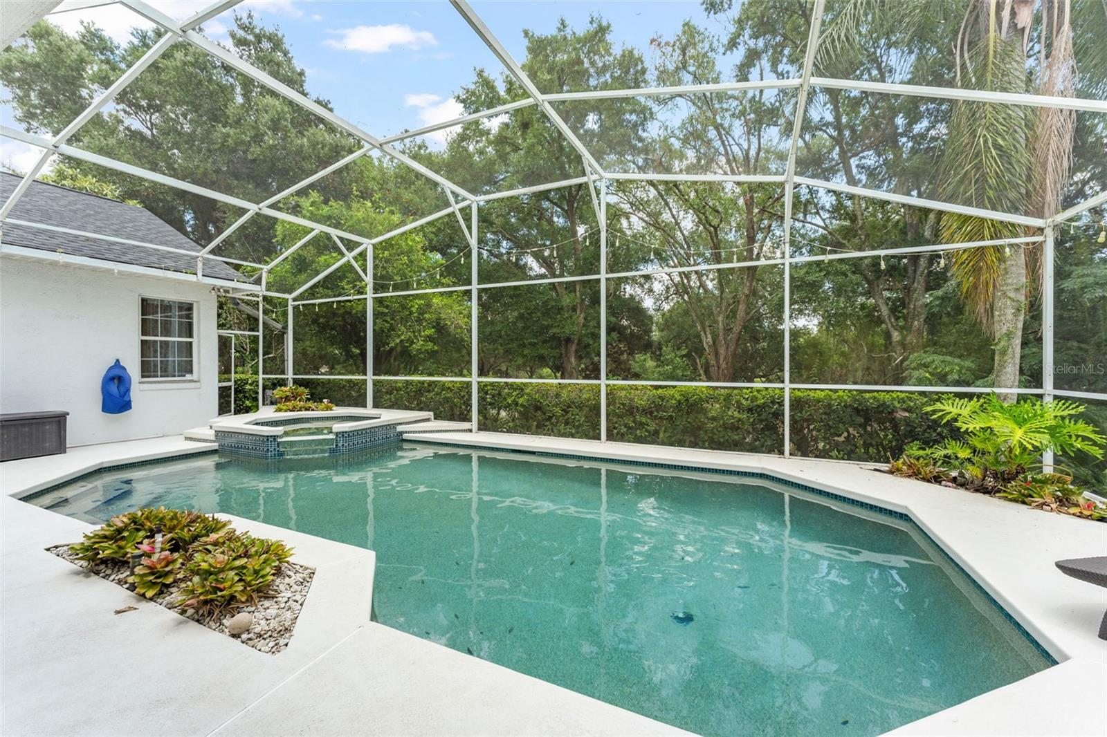 LAKE ROSE RIDGE - Residential