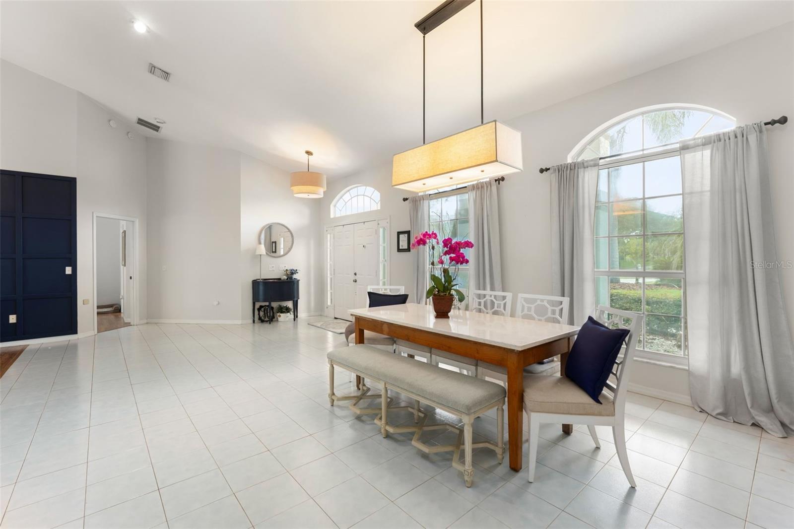 LAKE ROSE RIDGE - Residential