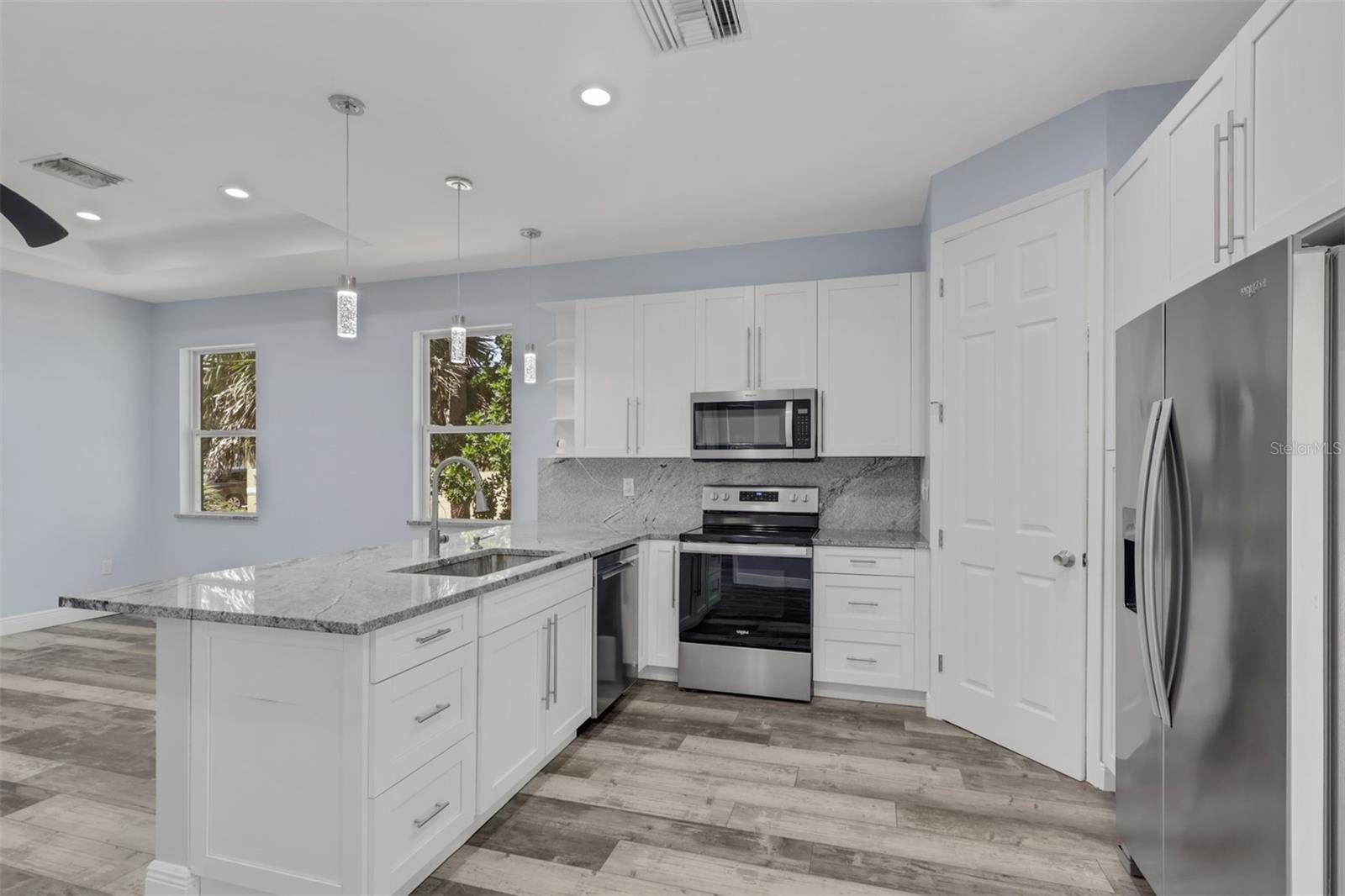 GOLDEN GATE ESTATES - Residential