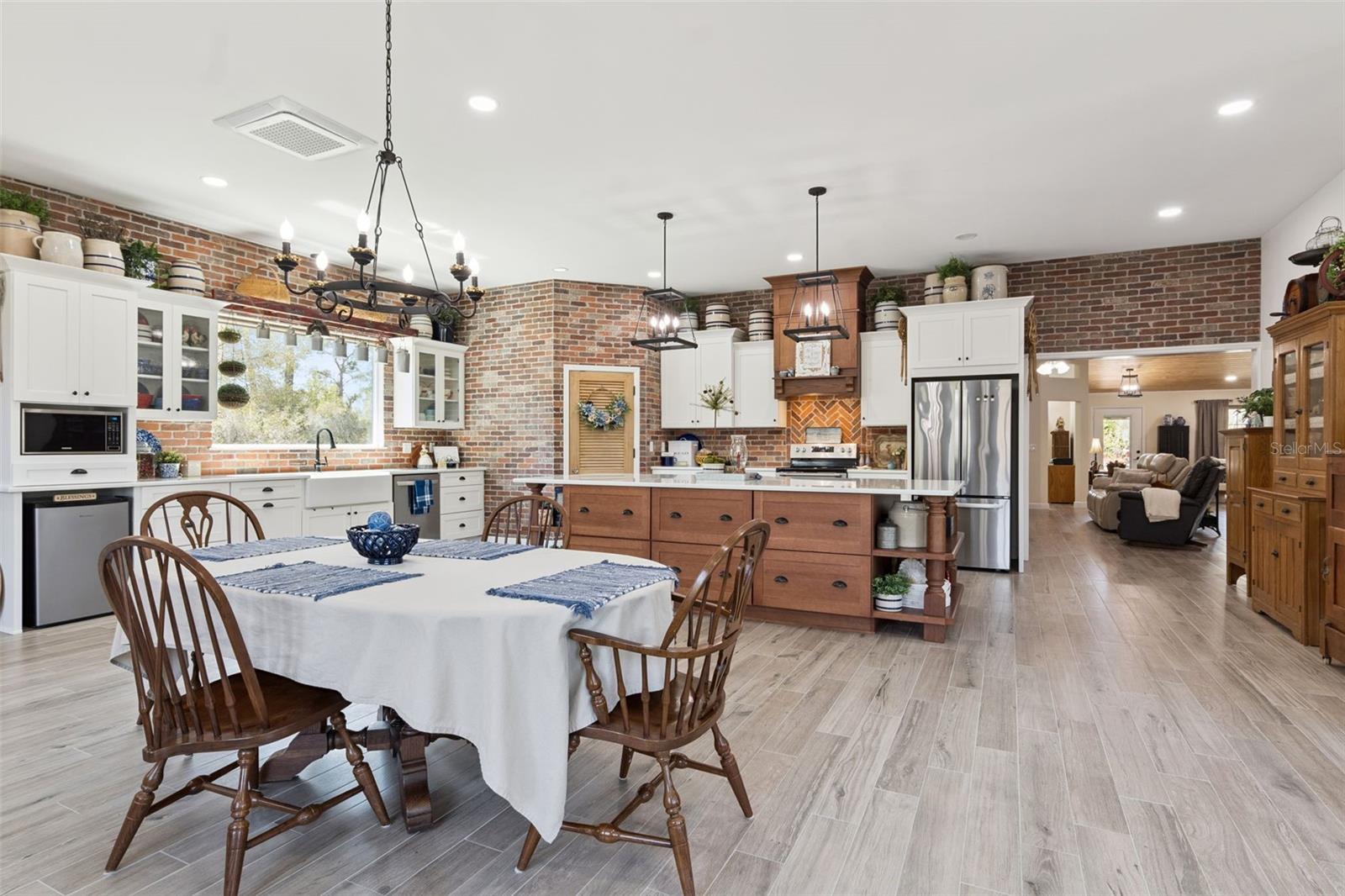 FORESTDEL 2ND ADD - Residential