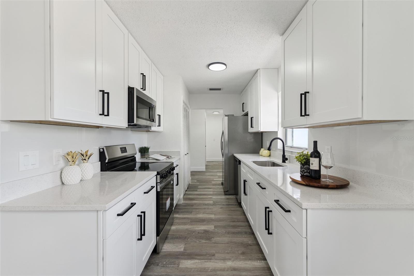 ORMOND SHORES ESTATES - Residential
