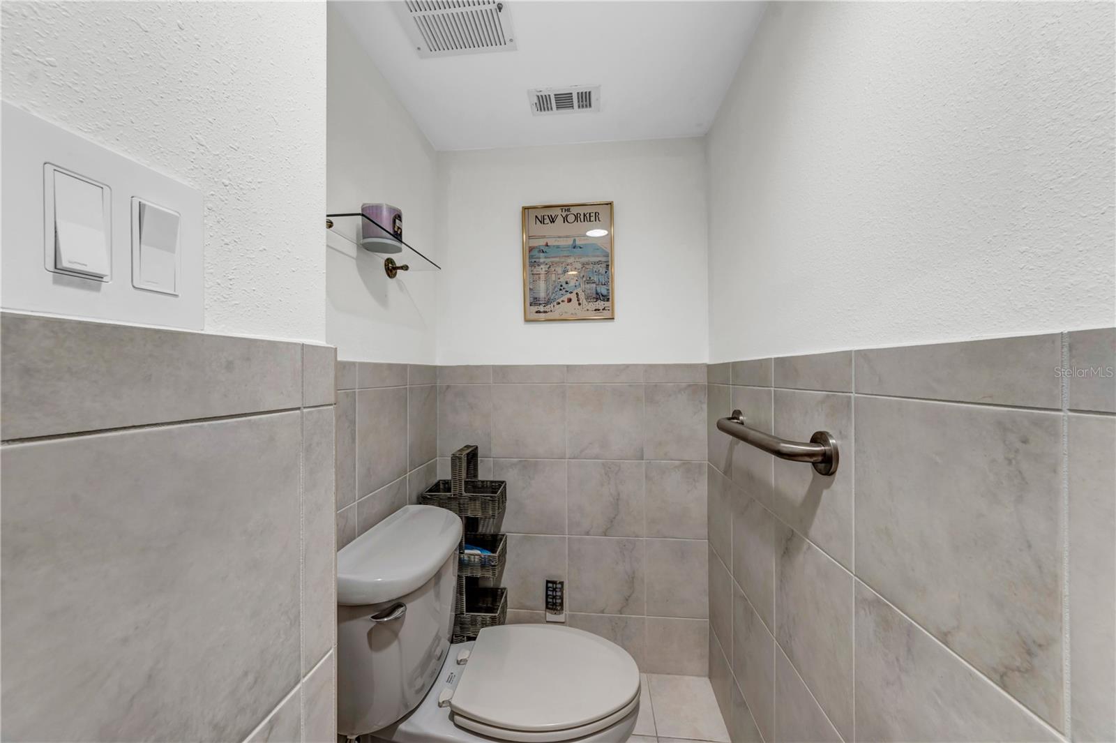 EDGEWATER ARMS 2ND CONDO - Residential