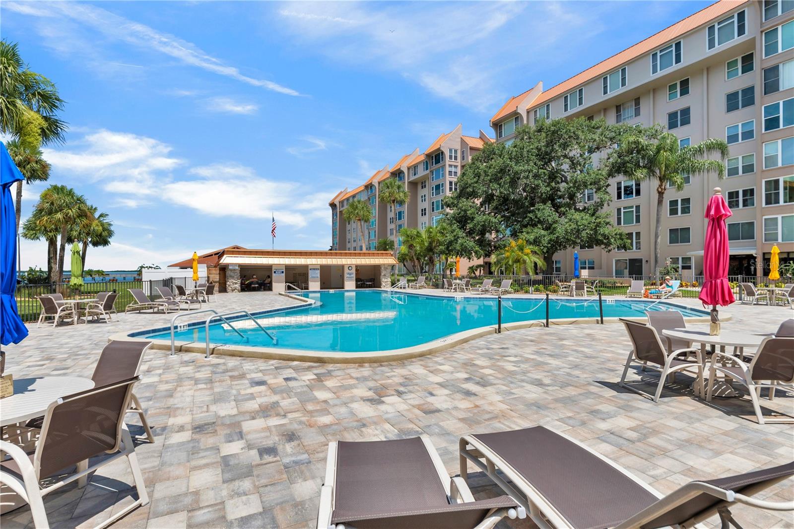 EDGEWATER ARMS 2ND CONDO - Residential