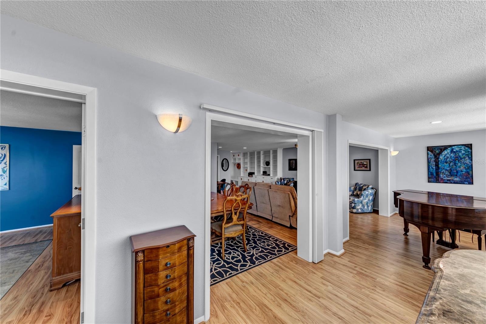 EDGEWATER ARMS 2ND CONDO - Residential