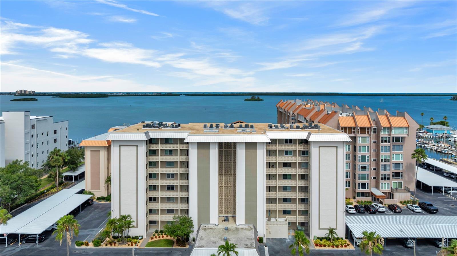 EDGEWATER ARMS 2ND CONDO - Residential