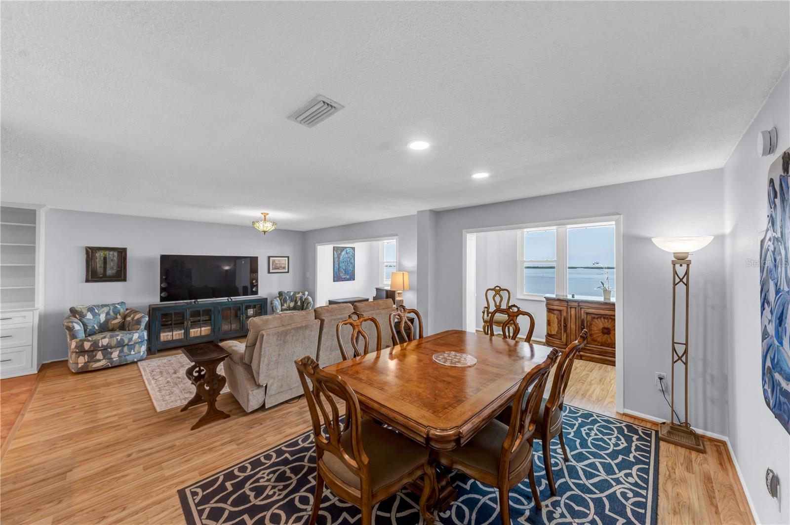 EDGEWATER ARMS 2ND CONDO - Residential