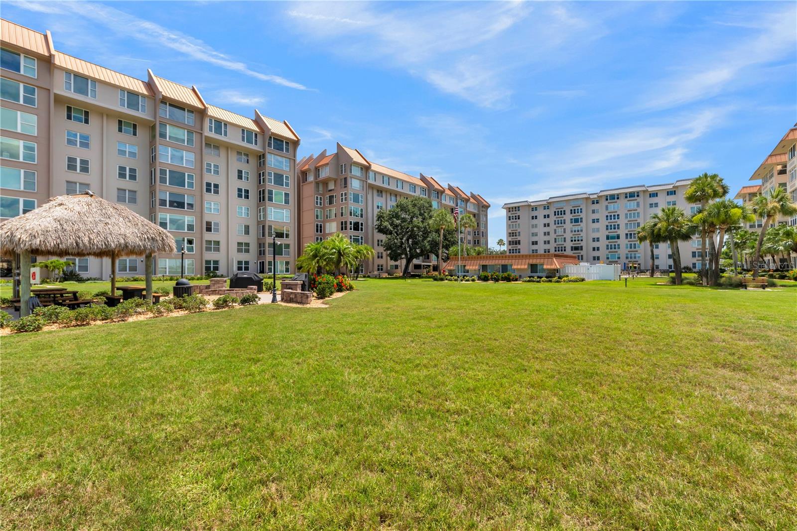 EDGEWATER ARMS 2ND CONDO - Residential