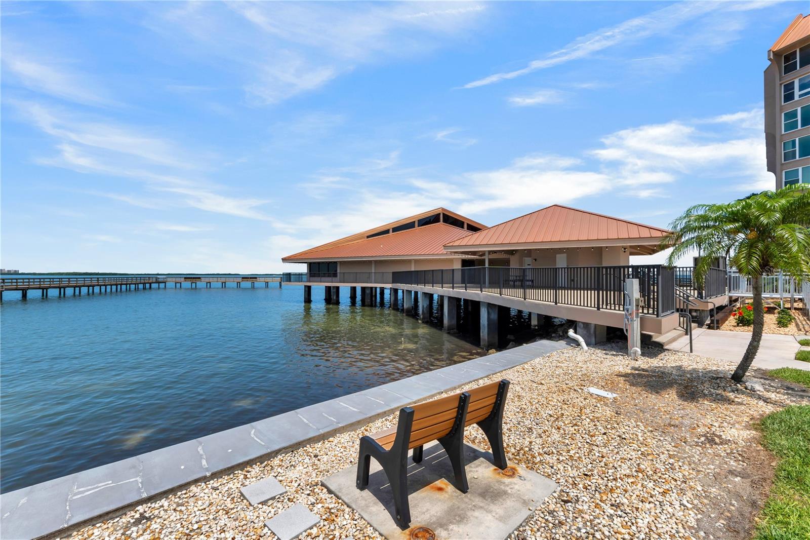 EDGEWATER ARMS 2ND CONDO - Residential
