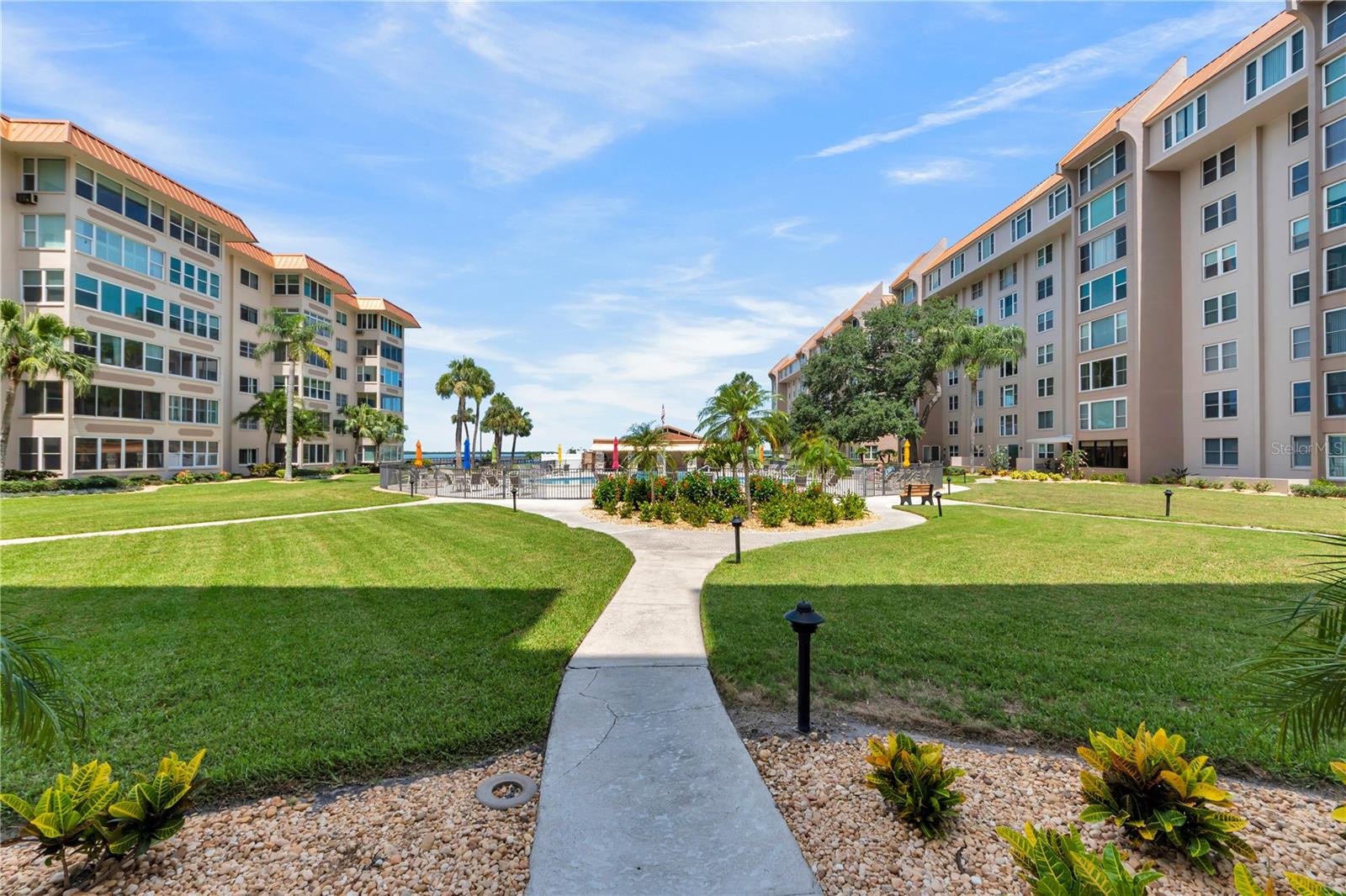 EDGEWATER ARMS 2ND CONDO - Residential
