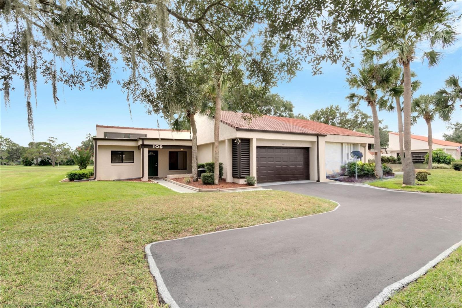 WALDEN LAKE FAIRWAY VILLAS UNI - Residential