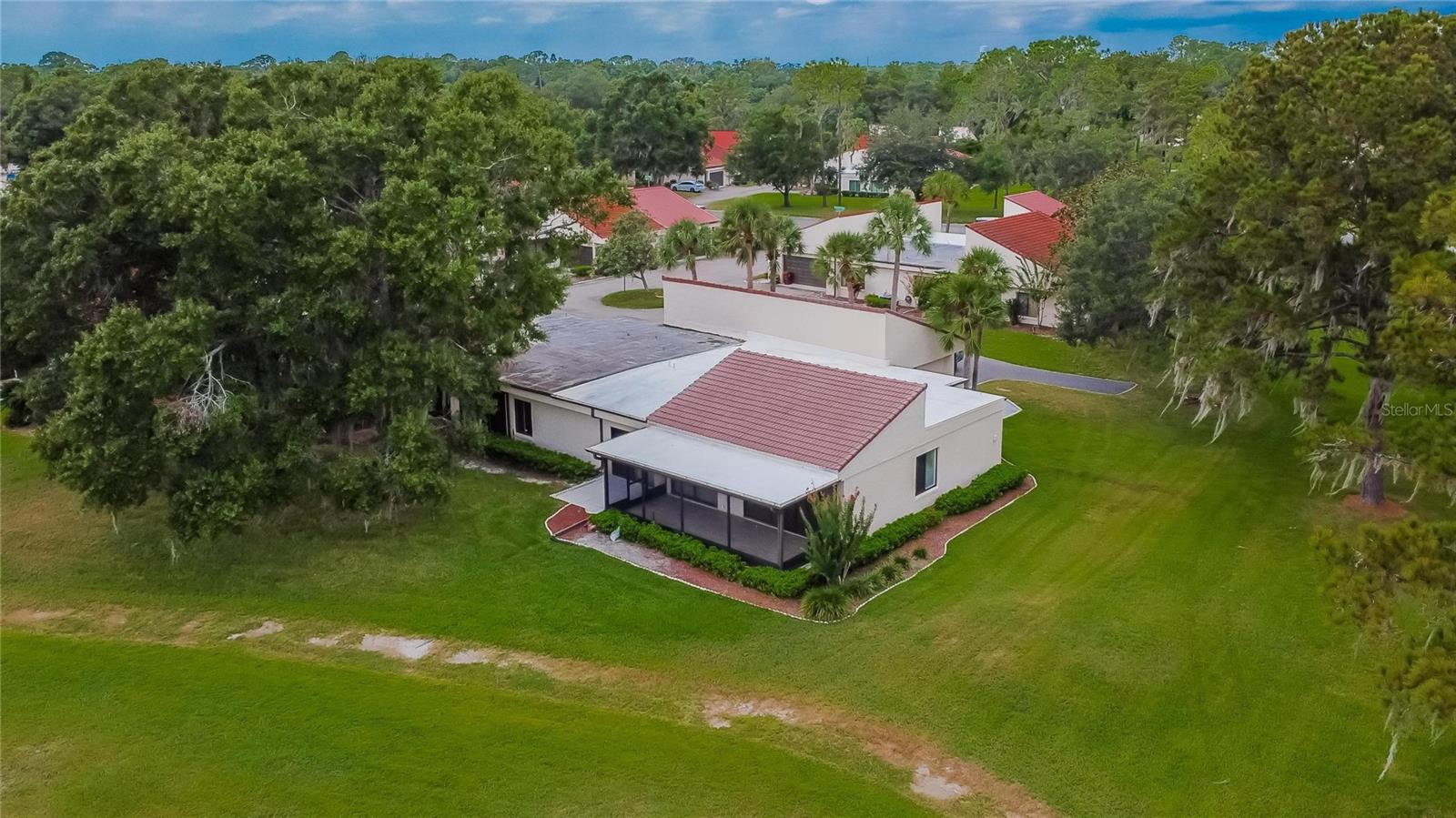 WALDEN LAKE FAIRWAY VILLAS UNI - Residential