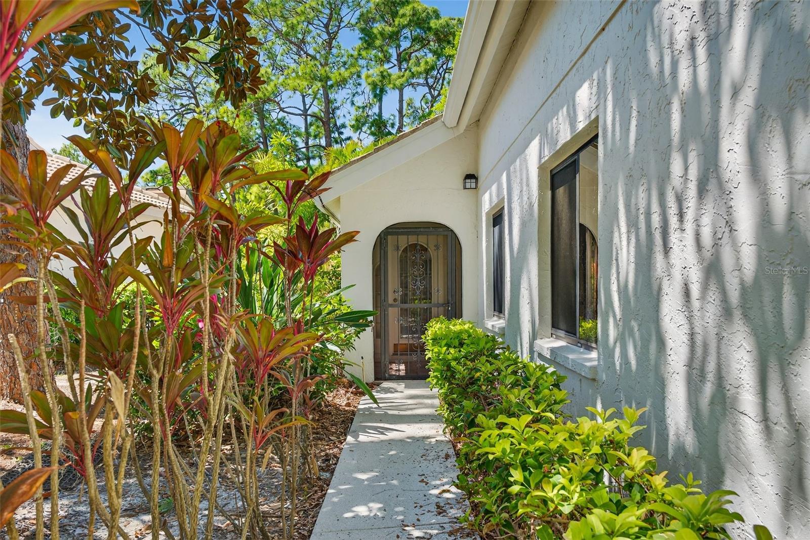 LONGWOOD VILLAS - Residential