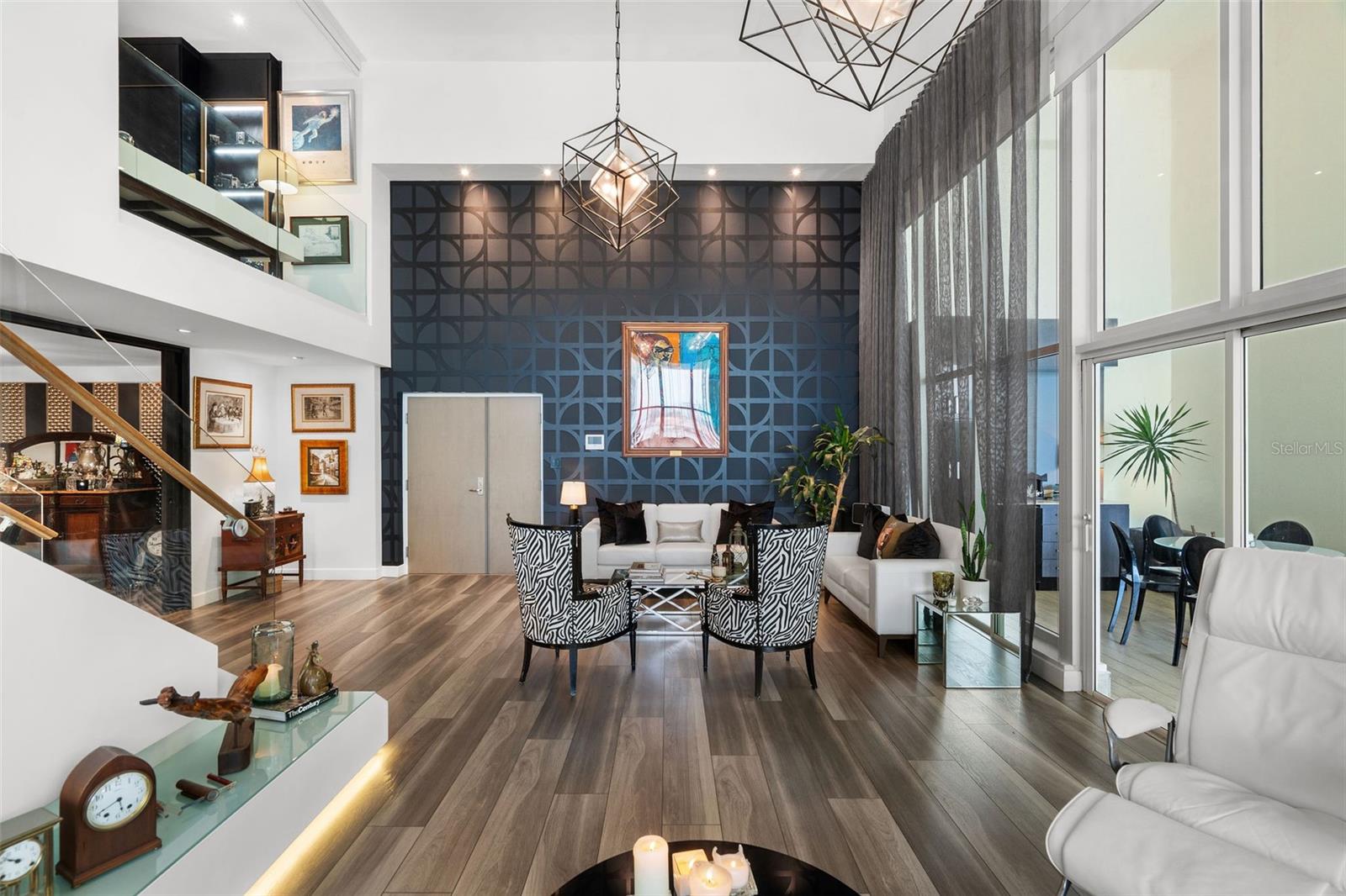 BAHIA PLAZA - Residential