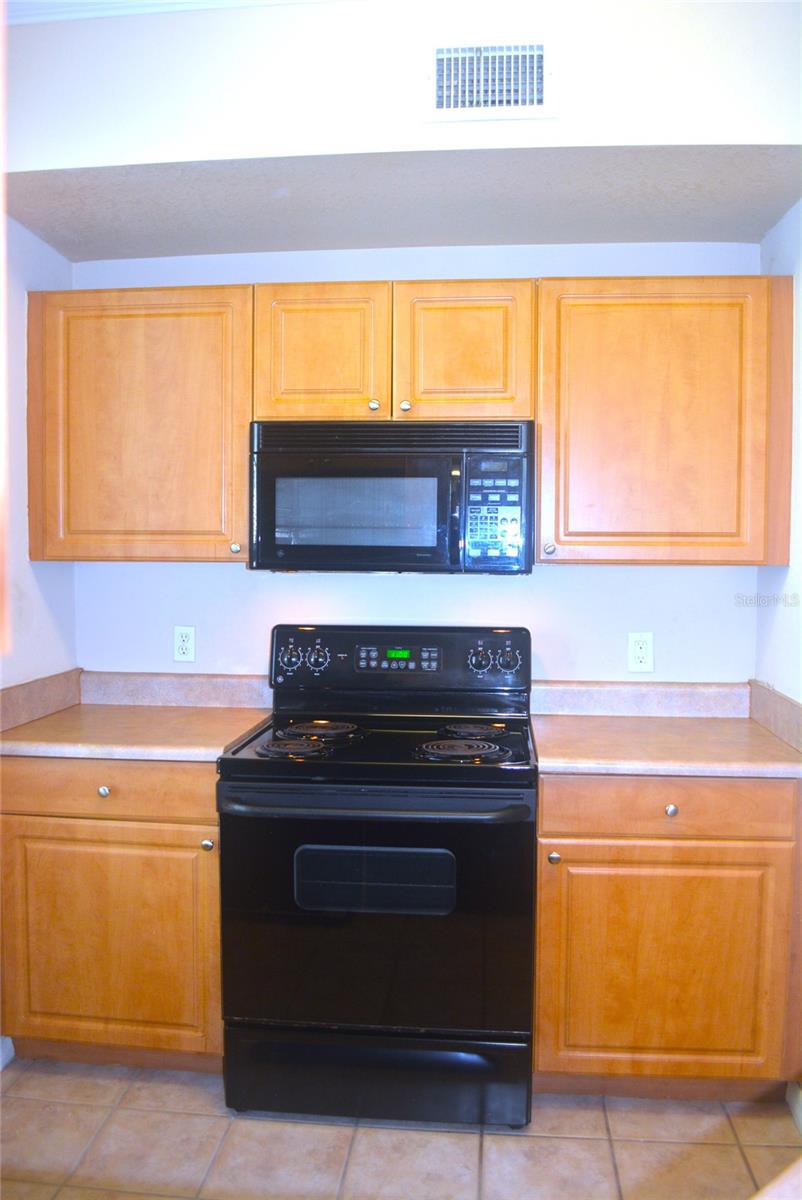 ADMIRALS WALK - Residential