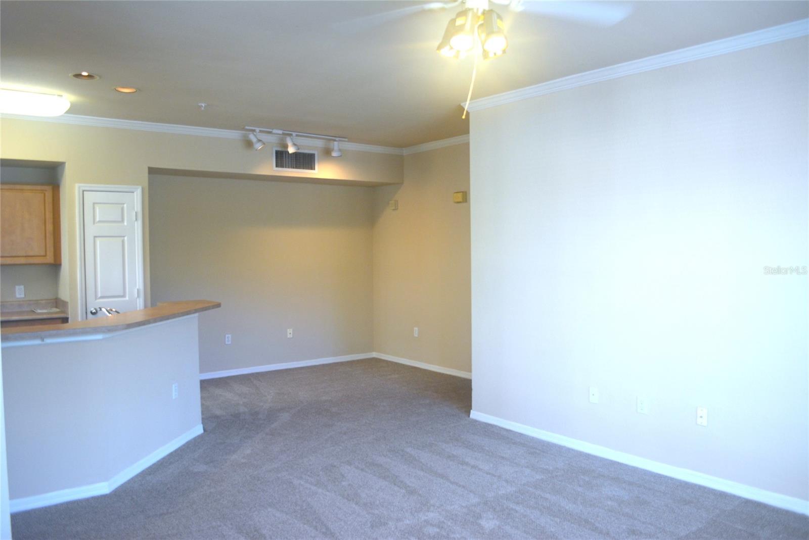ADMIRALS WALK - Residential