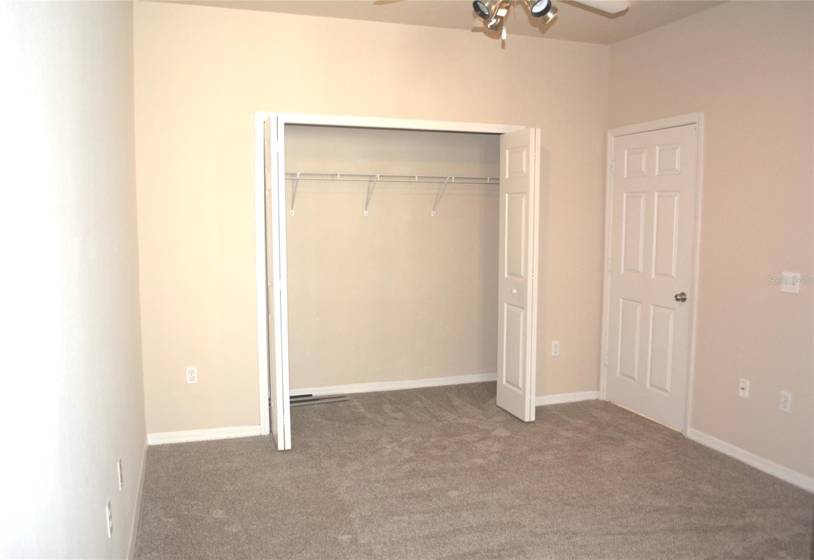ADMIRALS WALK - Residential