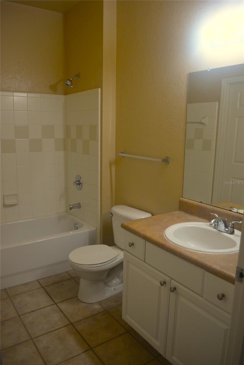 ADMIRALS WALK - Residential