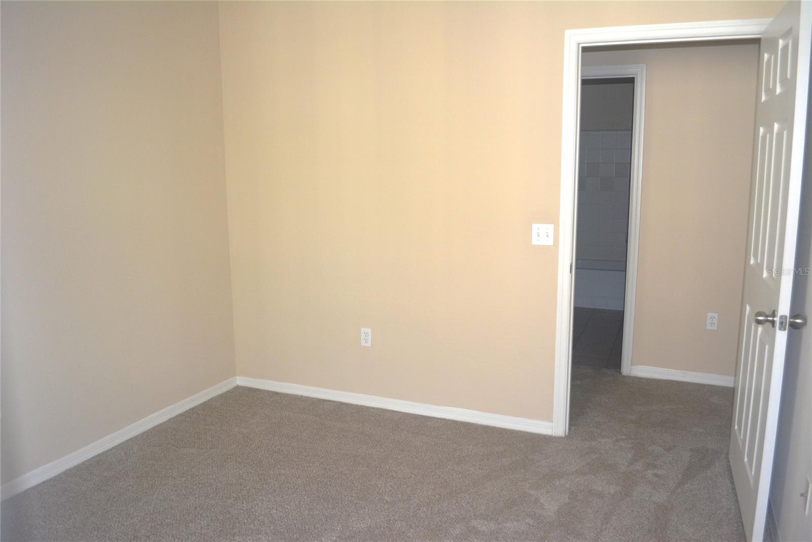 ADMIRALS WALK - Residential