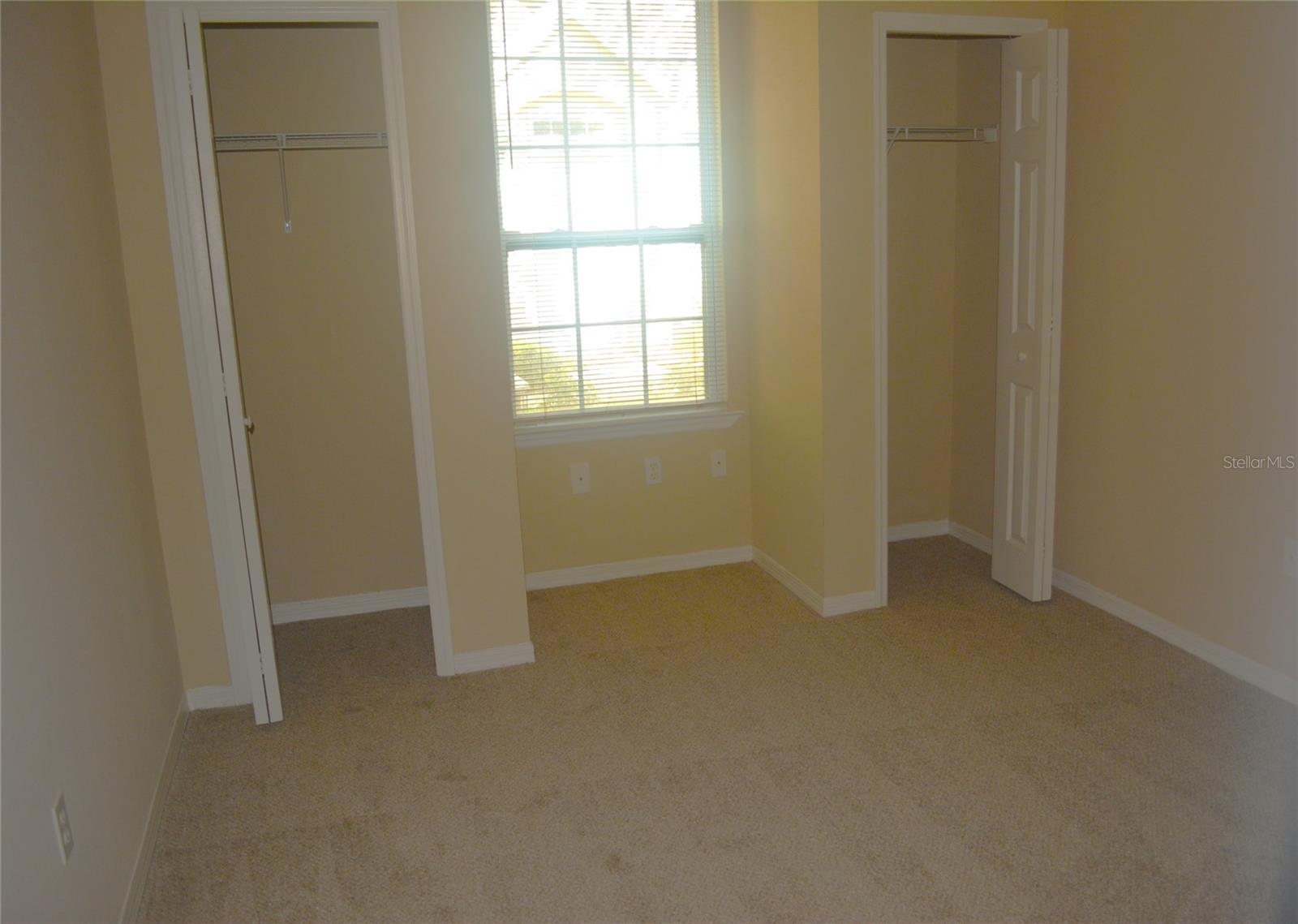 ADMIRALS WALK - Residential