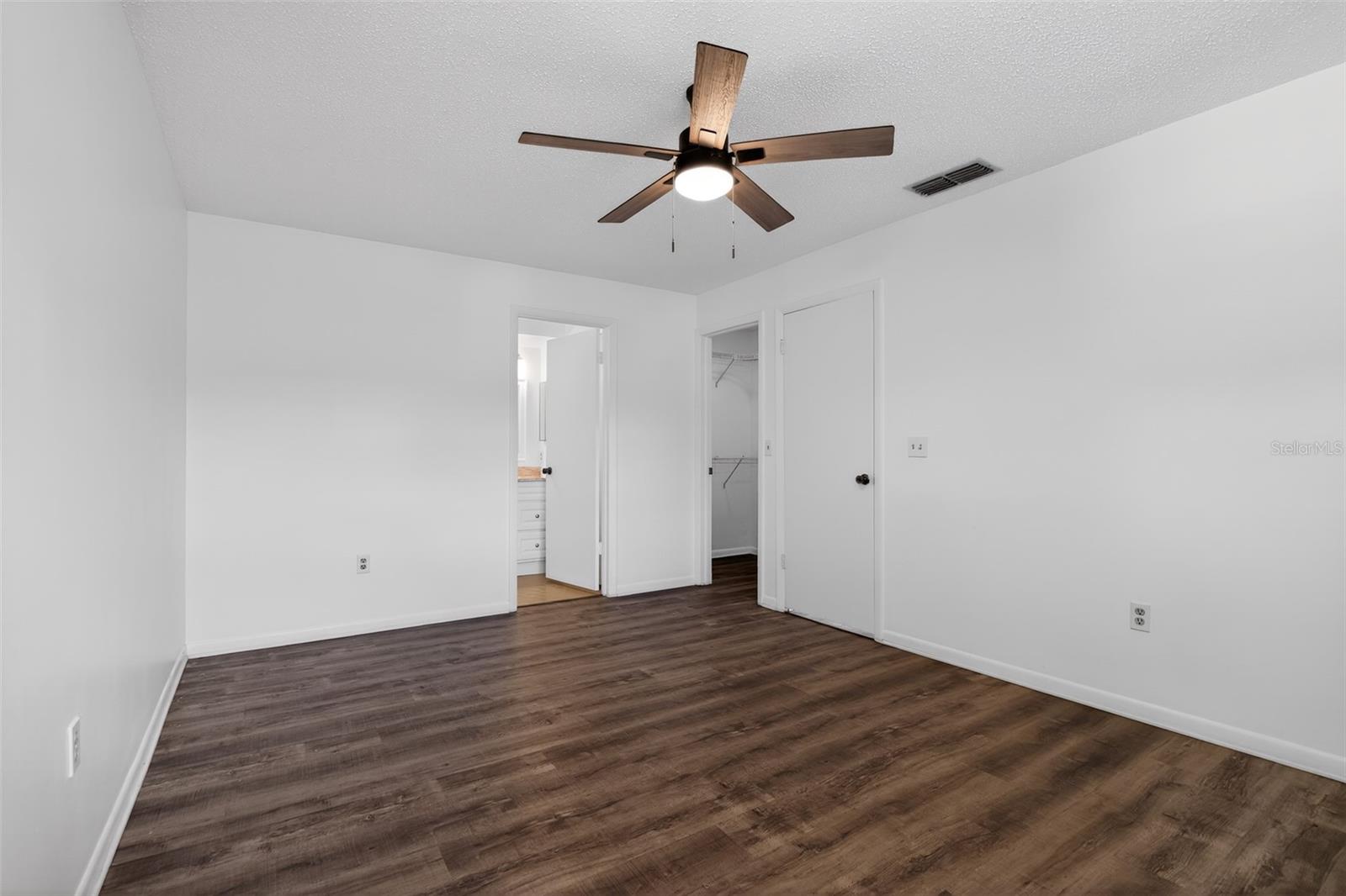 INVERNESS HIGHLANDS SOUTH - Residential