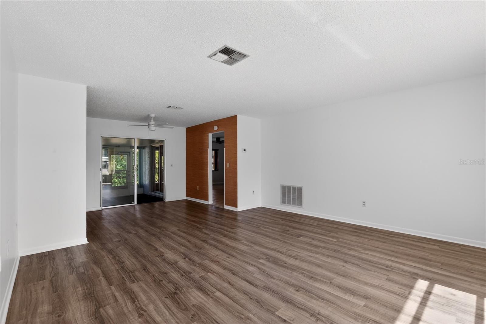 INVERNESS HIGHLANDS SOUTH - Residential