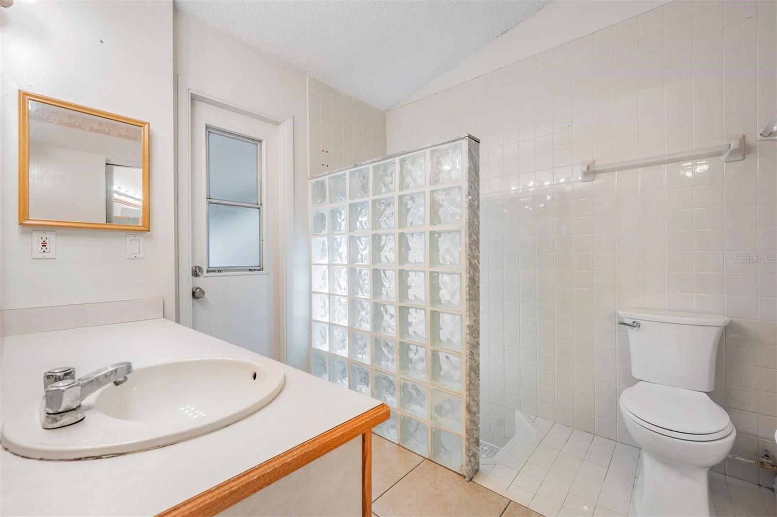 THE WILLOWS UNIT 1 - Residential