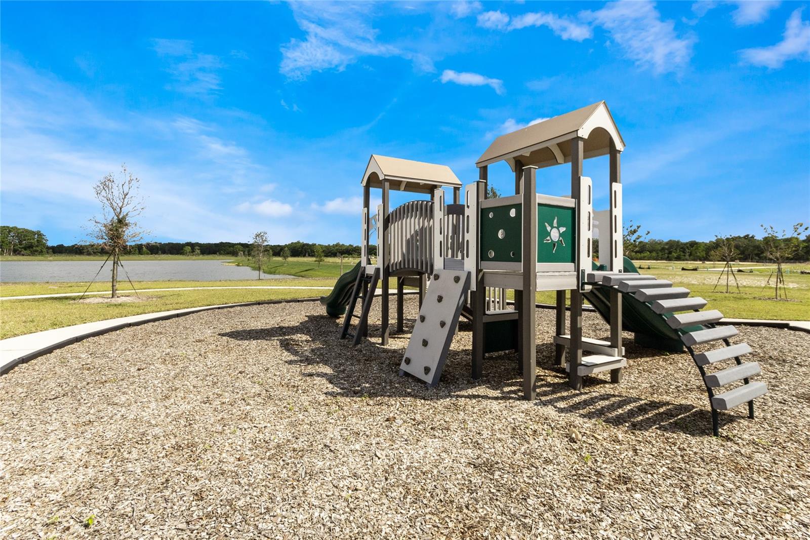 OSCEOLA VILLAGE - Residential