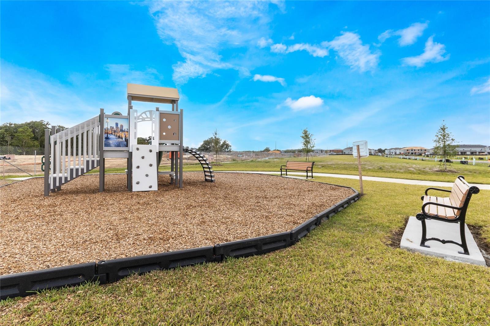 OSCEOLA VILLAGE - Residential