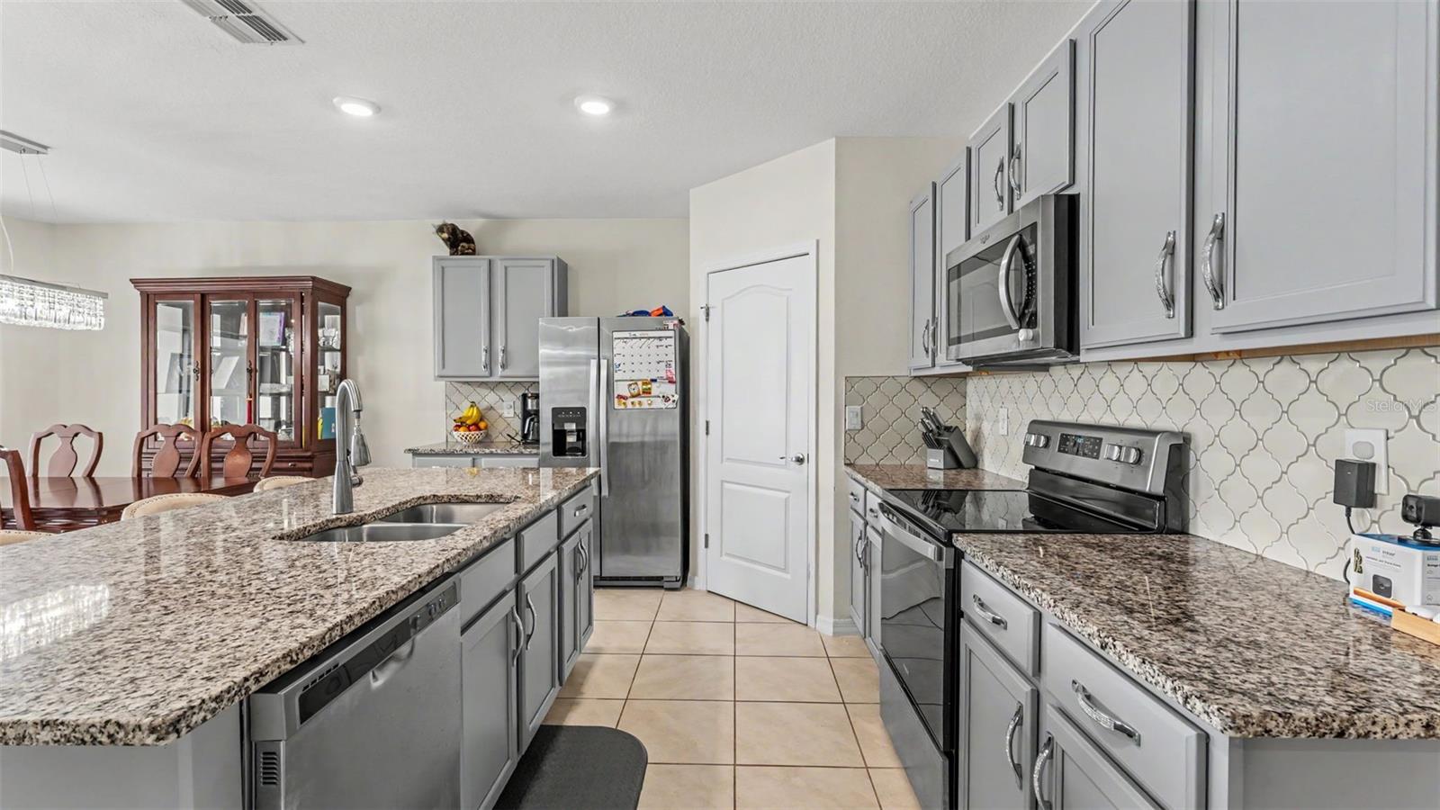 RIVERSTONE PH 2 - Residential