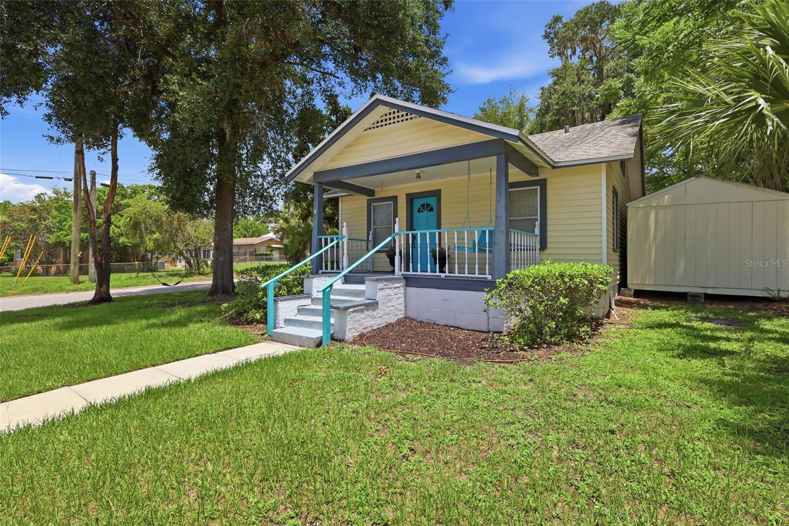 OSTEENS BLK 120 S RR DELAND - Residential