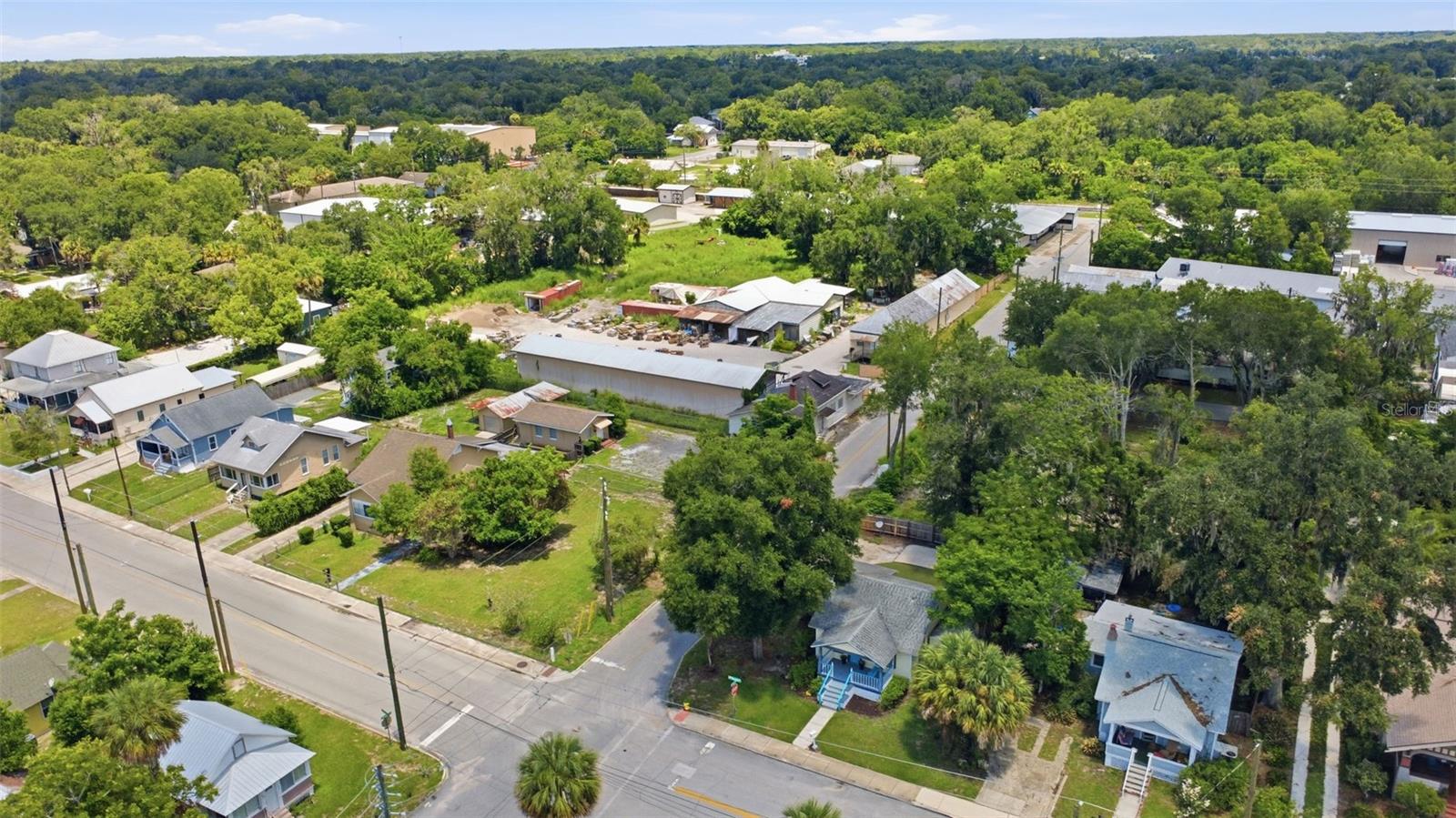 OSTEENS BLK 120 S RR DELAND - Residential